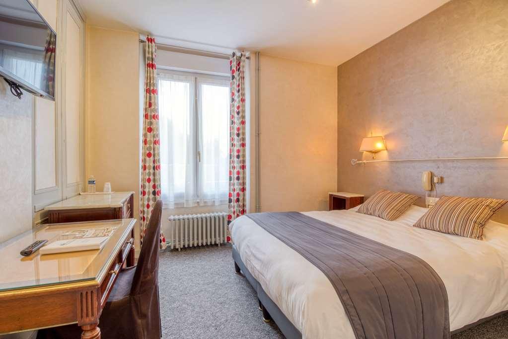 Brit Hotel Le Cygne Saint-Hilaire-du-Harcouët Rum bild