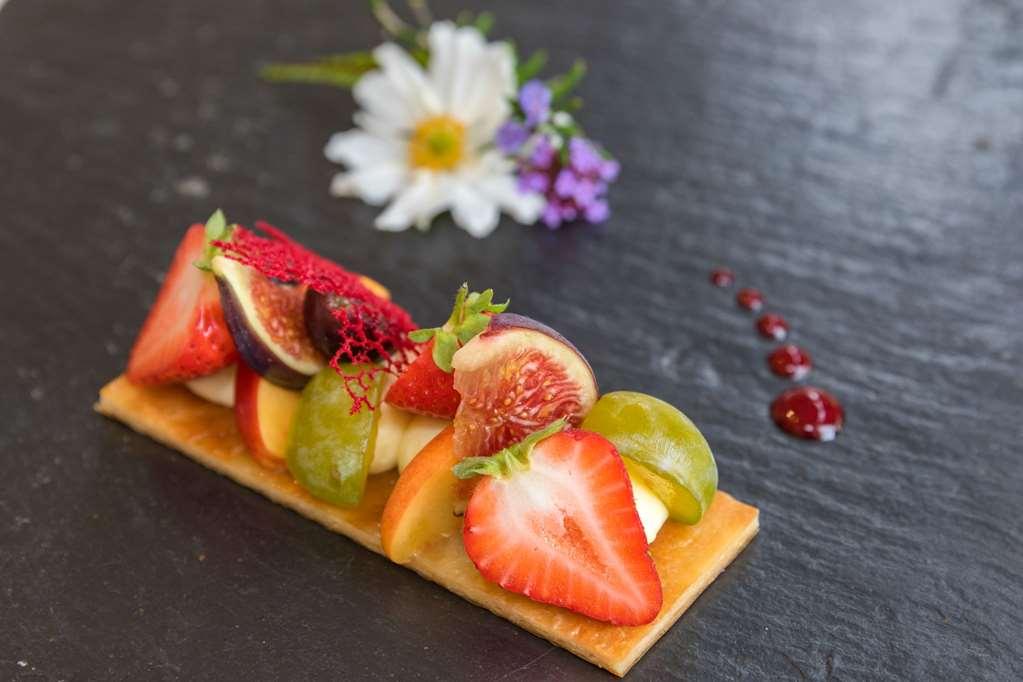 Brit Hotel Le Cygne Saint-Hilaire-du-Harcouët Restaurang bild